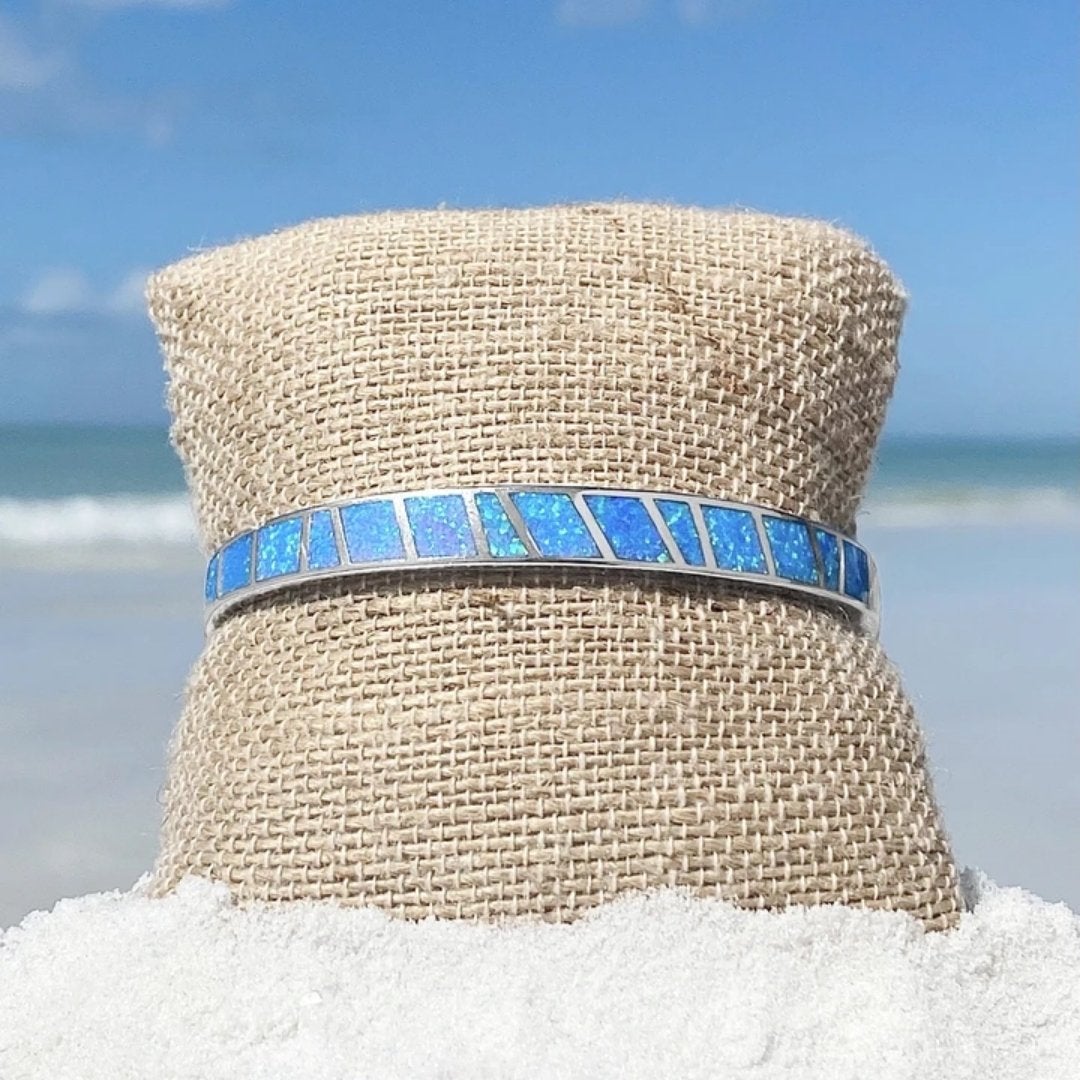 Bracelet en opale bleue et argentée