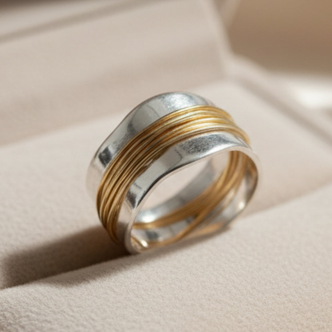 Bague à fils d'argent et d'or