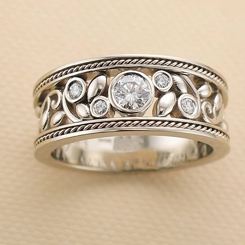 Bague vintage en argent et zircon cubique